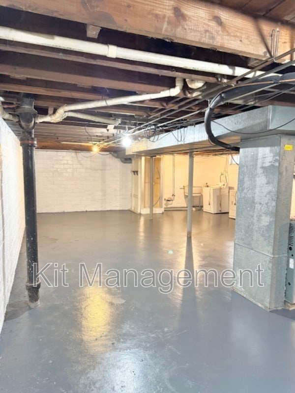Building Photo - 4645 Westway St
