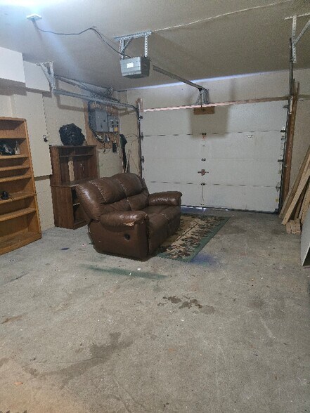 Building Photo - 15 Longworth St