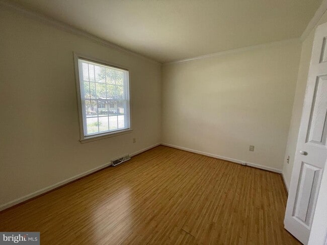 Building Photo - 5516 Bounds St
