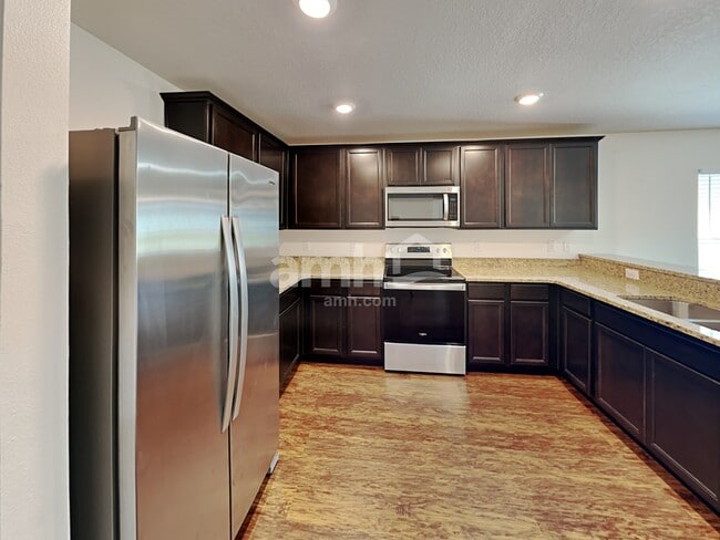 Building Photo - 1120 Brenton Leaf Dr