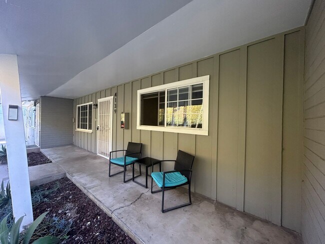 Building Photo - 2 bed 1 bath Apt in North Park Area