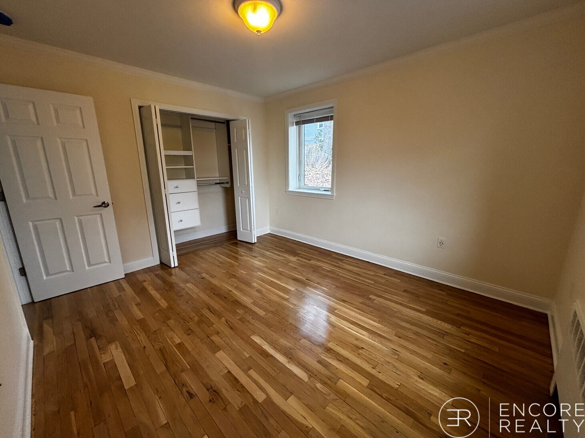 Building Photo - 105 Longwood Ave