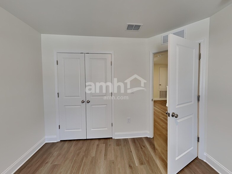 Building Photo - 3009 Ansley Place Rd