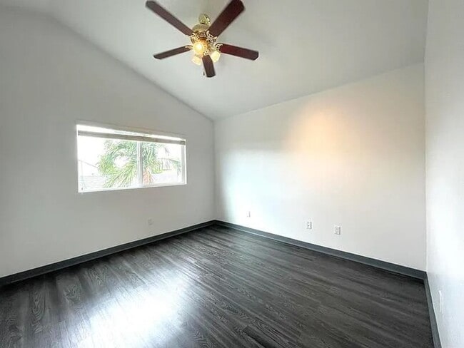 Building Photo - A stunning two-story house boasts three spacious bedrooms and 2.5 bathrooms