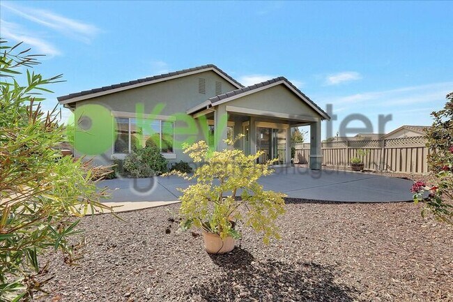 Building Photo - 2532 Woodacre Ln