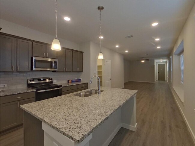 Building Photo - 2418 Cohorn Trl