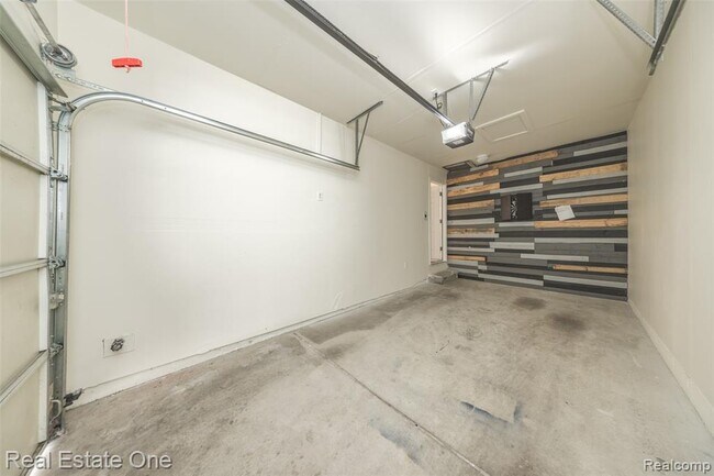 Building Photo - 1285 16th St