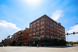 Building Photo - Rustic Charm in the Heart of Downtown Denv...