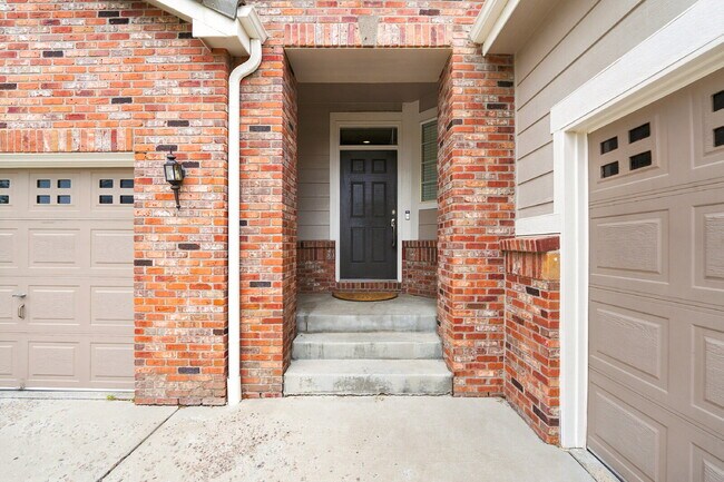 Building Photo - $3,340.95 with $300 off the first month's rent, 4 Beds - 4 Bath, Single Family Home in Trail Park...