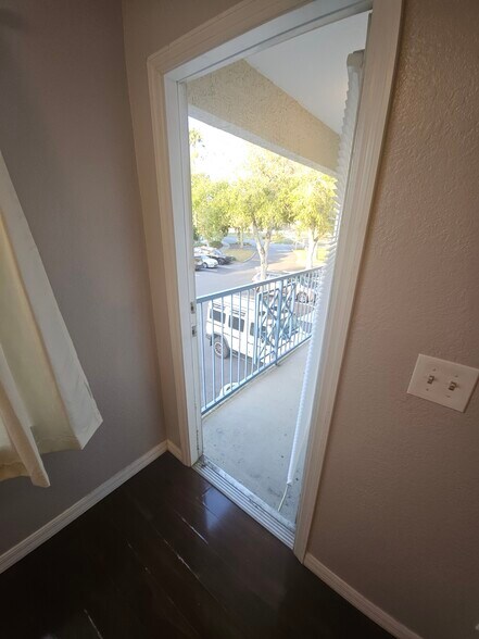 Building Photo - 7360 Westpointe Blvd