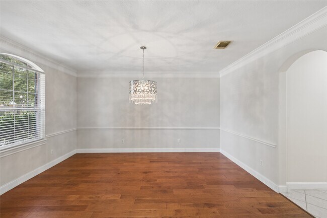 Building Photo - 6414 Pinewood Trace Ln