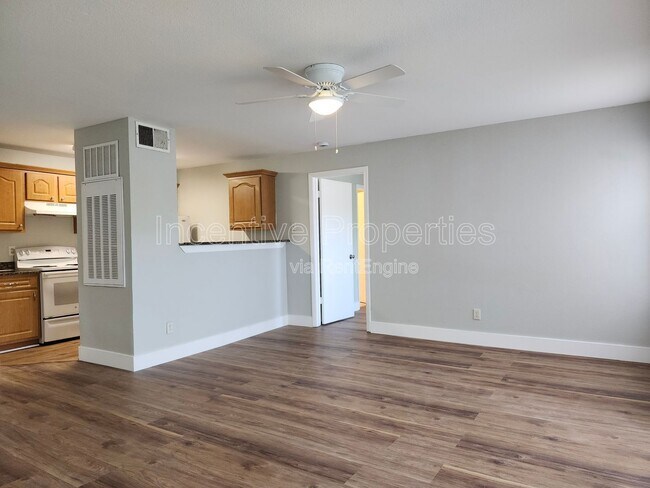 Building Photo - 4720 Walden Cir