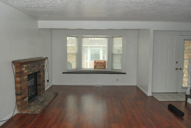 Building Photo - 2954 S 625 W