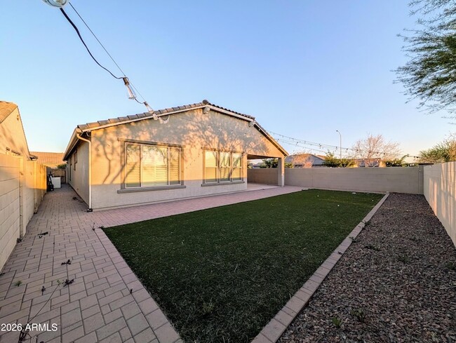 Building Photo - 5902 N 86th Dr