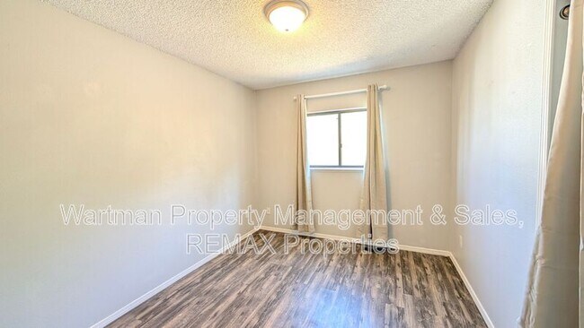 Building Photo - 6371 Galway Dr