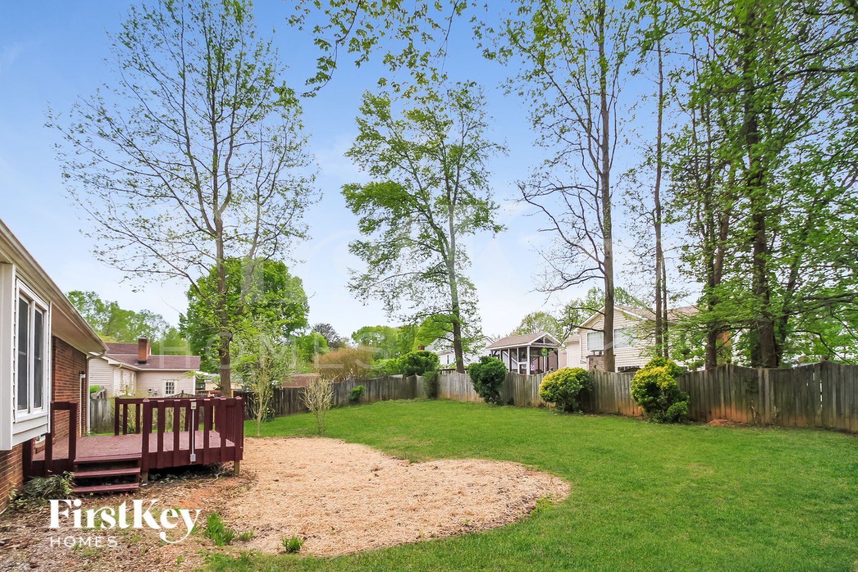 Building Photo - 324 Century Blvd