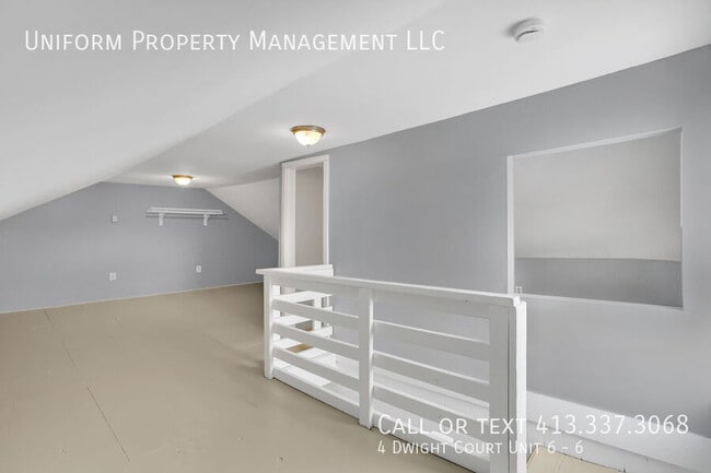 Building Photo - 4 Dwight Ct