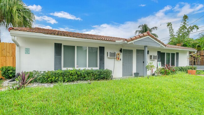Building Photo - 401 Hibiscus Ave