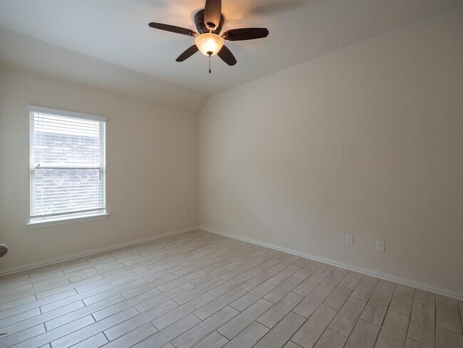 Building Photo - 238 Travertine Trail