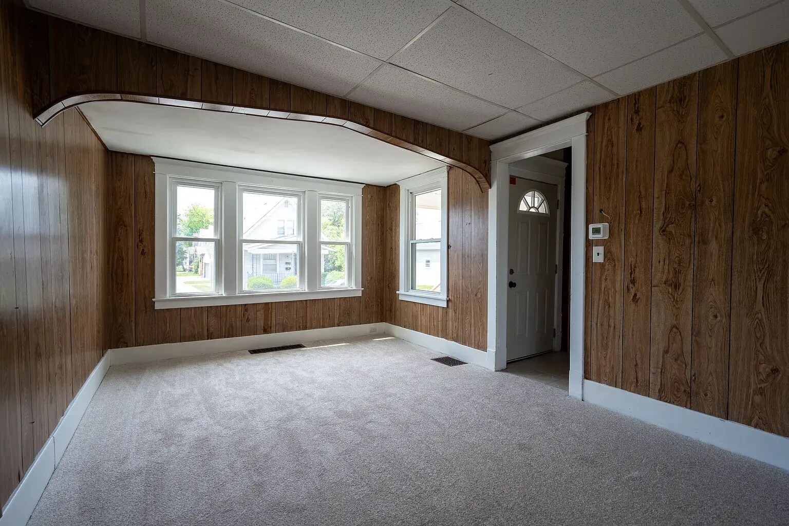 Building Photo - 15 Andrews Ave