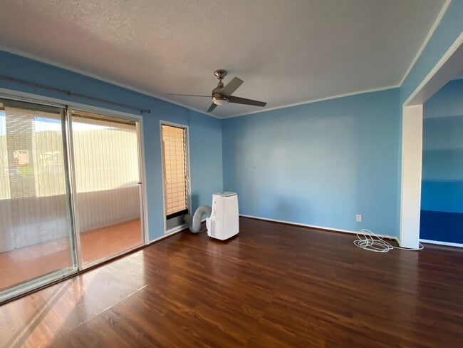 Building Photo - 98-1387-1387 Nola St