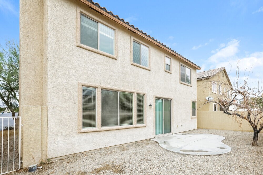 Building Photo - 5544 Grand Rapids St