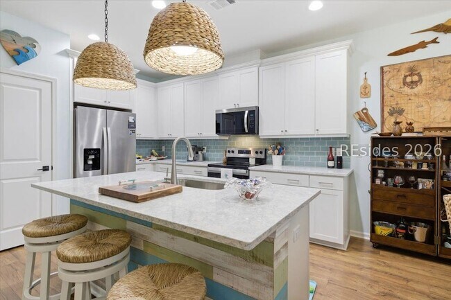 Building Photo - 247 Tropics Ave