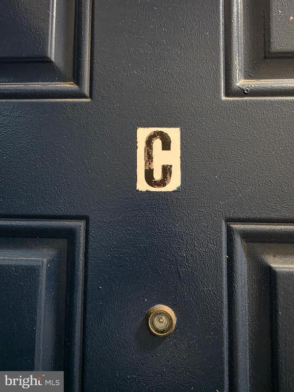 Building Photo - 2715 E Ontario St