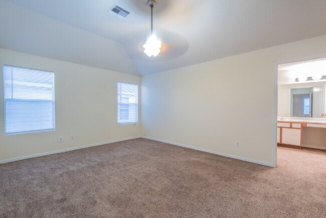 Building Photo - 5007 Oak Stand Ct