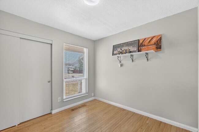 Building Photo - 1788 E Tramway Dr