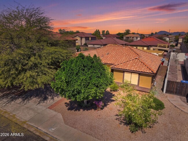 Building Photo - 11450 E Quicksilver Ave