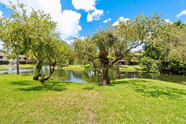 Building Photo - 4902 NW 82nd Ave