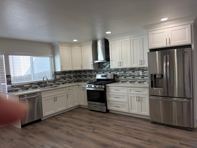 Building Photo - 10242 Kamwood Pl