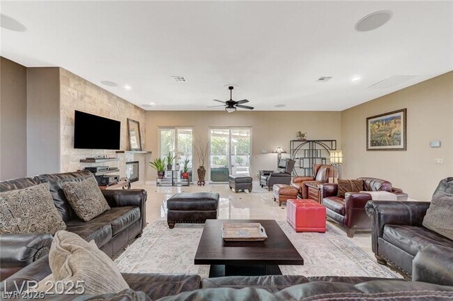 Building Photo - 2101 Grand Island Ct