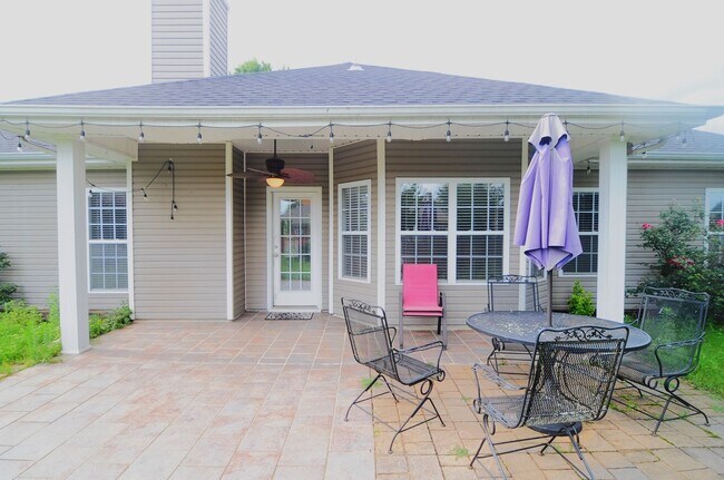Building Photo - 5016 Liberty Park Cir SE