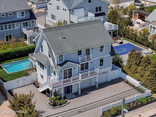 Building Photo - 912 Ocean Ave