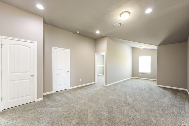 Building Photo - 7906 Mahala Bluff