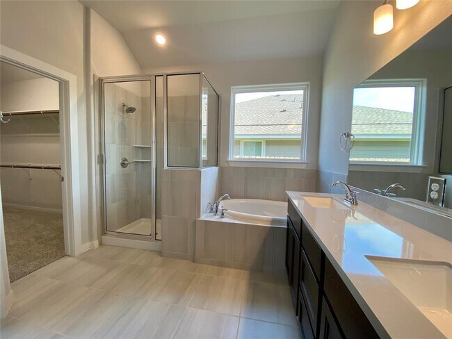 Building Photo - 110 Joseph Hawkins Ln