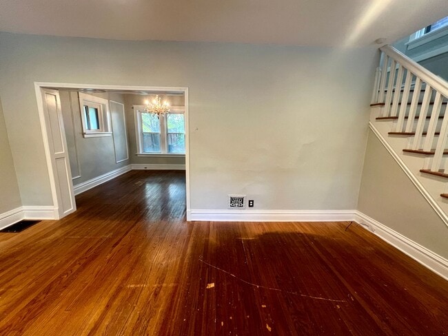 Building Photo - 6114 Columbia Ave