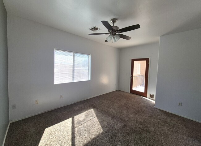 Building Photo - 18841 S Brentford Dr