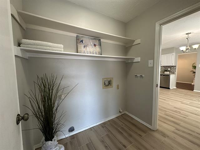 Building Photo - 122 Creekside Ln