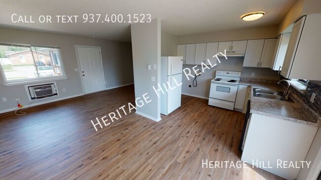 Primary Photo - Renovated 2 Bedroom, 1 Bath Ranch Apartmen...
