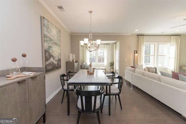 Building Photo - 1626 Lansing Bluff Walk