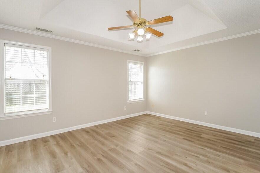 Building Photo - 3143 Woodland Pine Dr