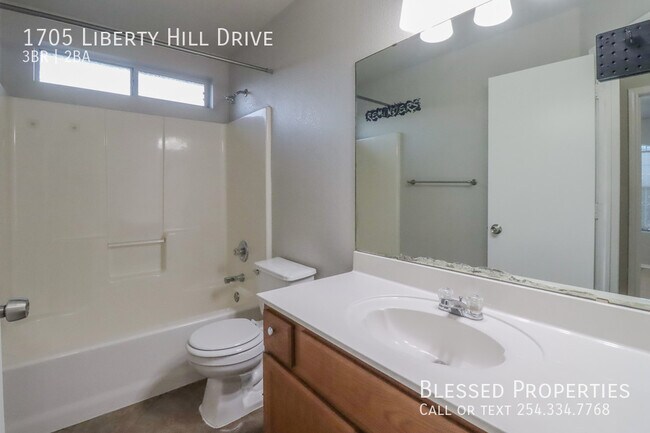 Building Photo - 1705 Liberty Hill Dr
