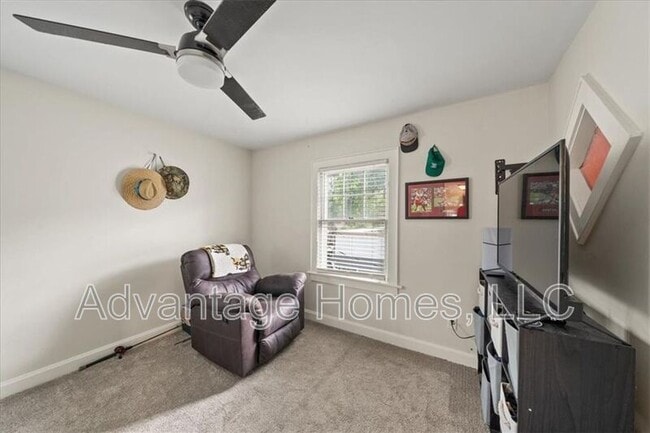 Building Photo - 4523 Wyoming St