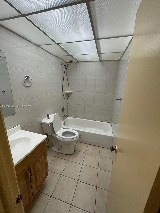 Building Photo - 8730 SW 133rd Avenue Rd