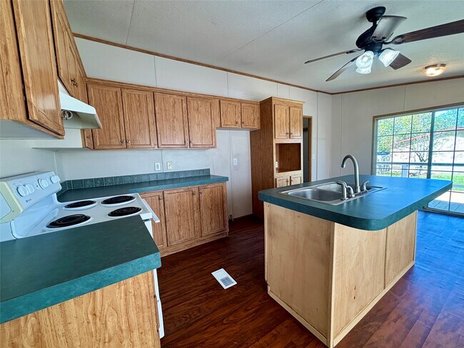 Building Photo - 11739 E Old Oak Trail