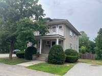 Building Photo - 206 Nahant St