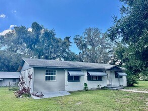 Building Photo - Beautiful 5BR/1BA Zephyrhills Home w/Brand...